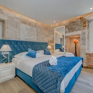 Stonemasons Heritage **** Split